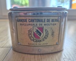 KÄSSELI OHNE SCHLÜSSEL "BANQUE CANTONALE DE BERNE MOUTIER"