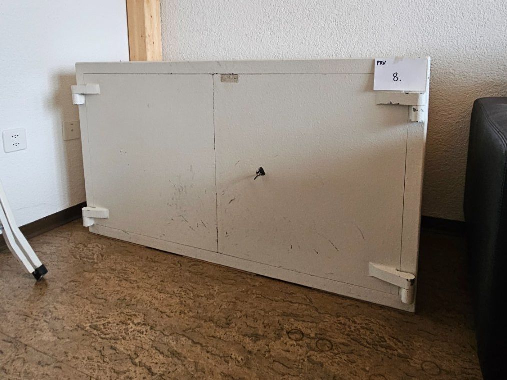 Tresor: Dokumententresor + 3 Geldkassete – Gebraucht aus Diessenhofen von Osio 2