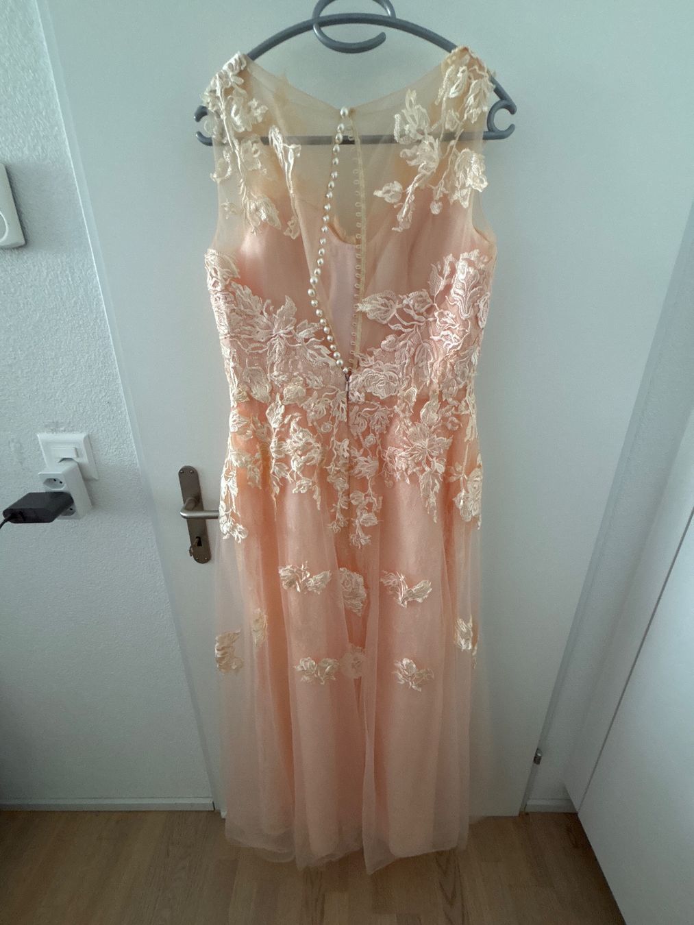 Kleider: Abendkleid rosa lang Spitze Grösse 38 – Gebraucht aus Amriswil von lom_g25z 2