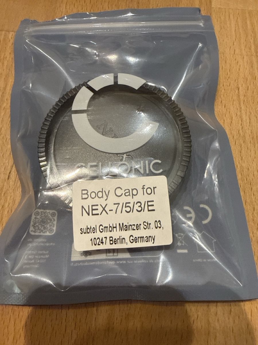 Sony Fotocamera: Body-Cap für Sony Nex 7/5/3/E – Nuovo (secondo la descrizione) da Niederhünigen venduto da man_7ybw