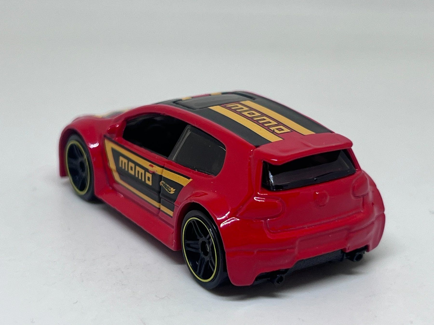 Hot Wheels Voitures modèles: Hot Wheels VW Golf GTI - Momo – Neuf (Voir description) à Wildegg par LaaBoutique 2