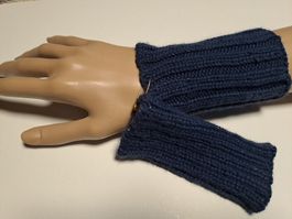 kurze Pulswärmer in blau mit Glitzer