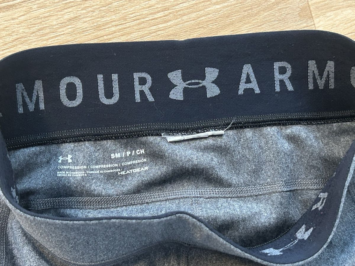 Under Armour Leggings: Under Armour HeatGear Compression Hose, Grau, Gr. S – Gebraucht aus Wolhusen von eve_m6cg 3