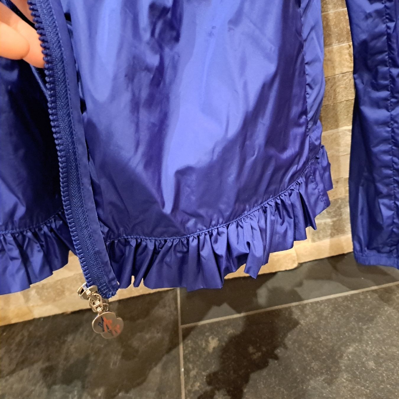 Moncler Giacche & Cappotti: Moncler Jacke mit Volants wunderschönes blau 164 / S – Usato da bazenheid venduto da salerno007 4