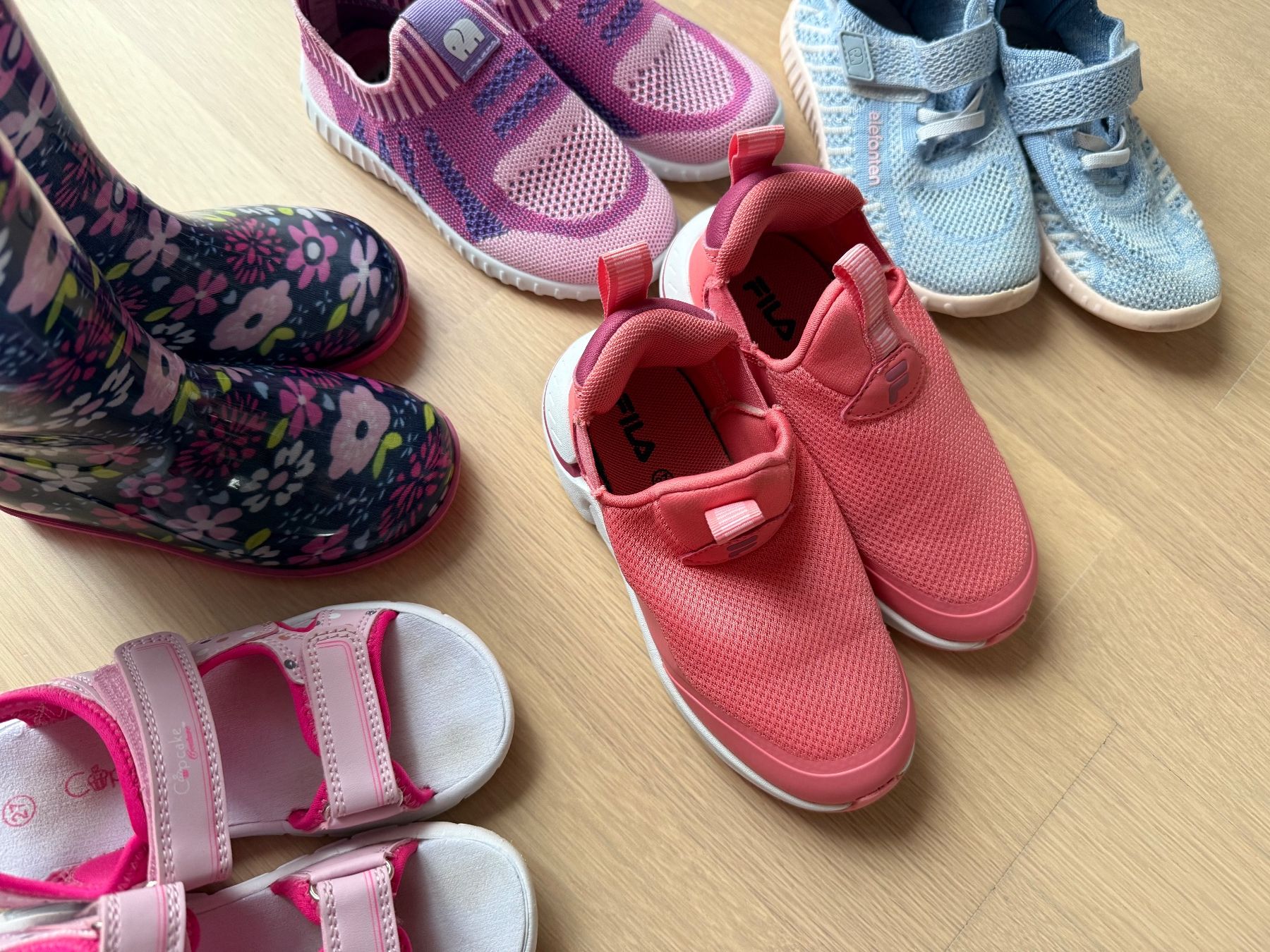 Elefanten Chaussures filles: Schuhpaket Grösse 27 – D'occasion à Bassersdorf par Agipsi 2