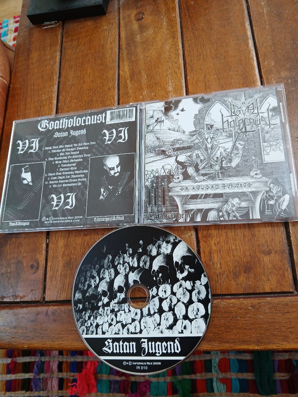 CD: goatholocaust - satan... – Usato da St-Cergue venduto da VeganWarrior