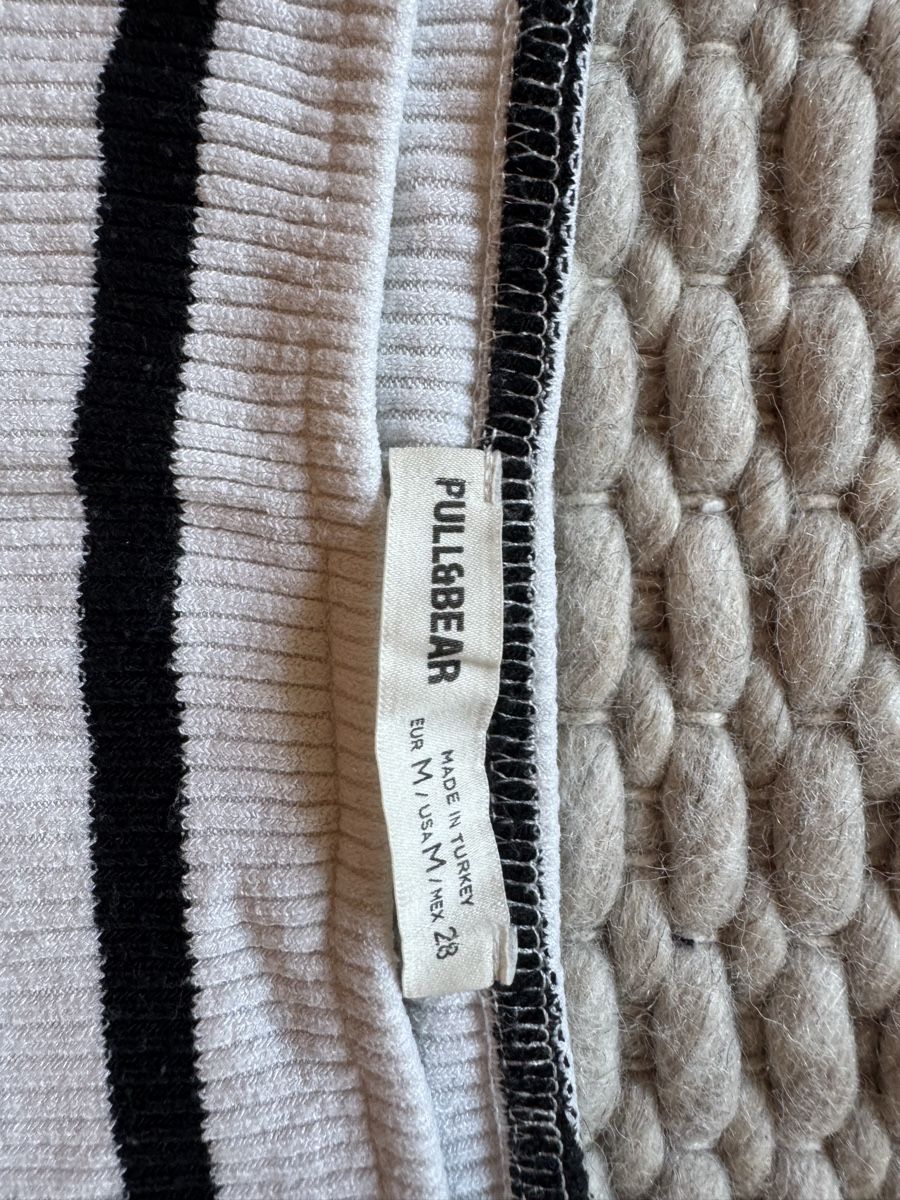 Pull&Bear Top: Top – Usato da Ebmatingen venduto da F.Bullet 1