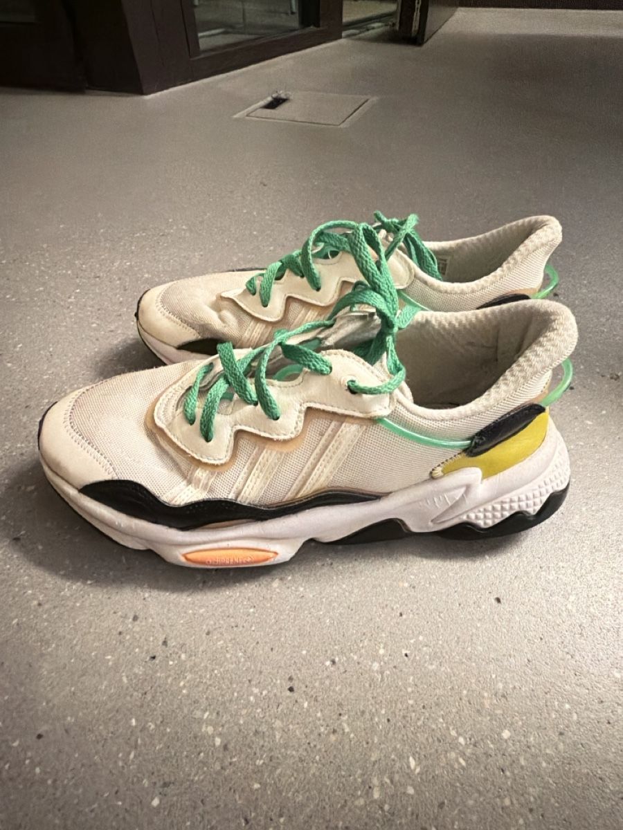 Adidas Scarpe da uomo: Adidas Ozweego Sneakers beige – Usato da Zürich venduto da str_vr8v