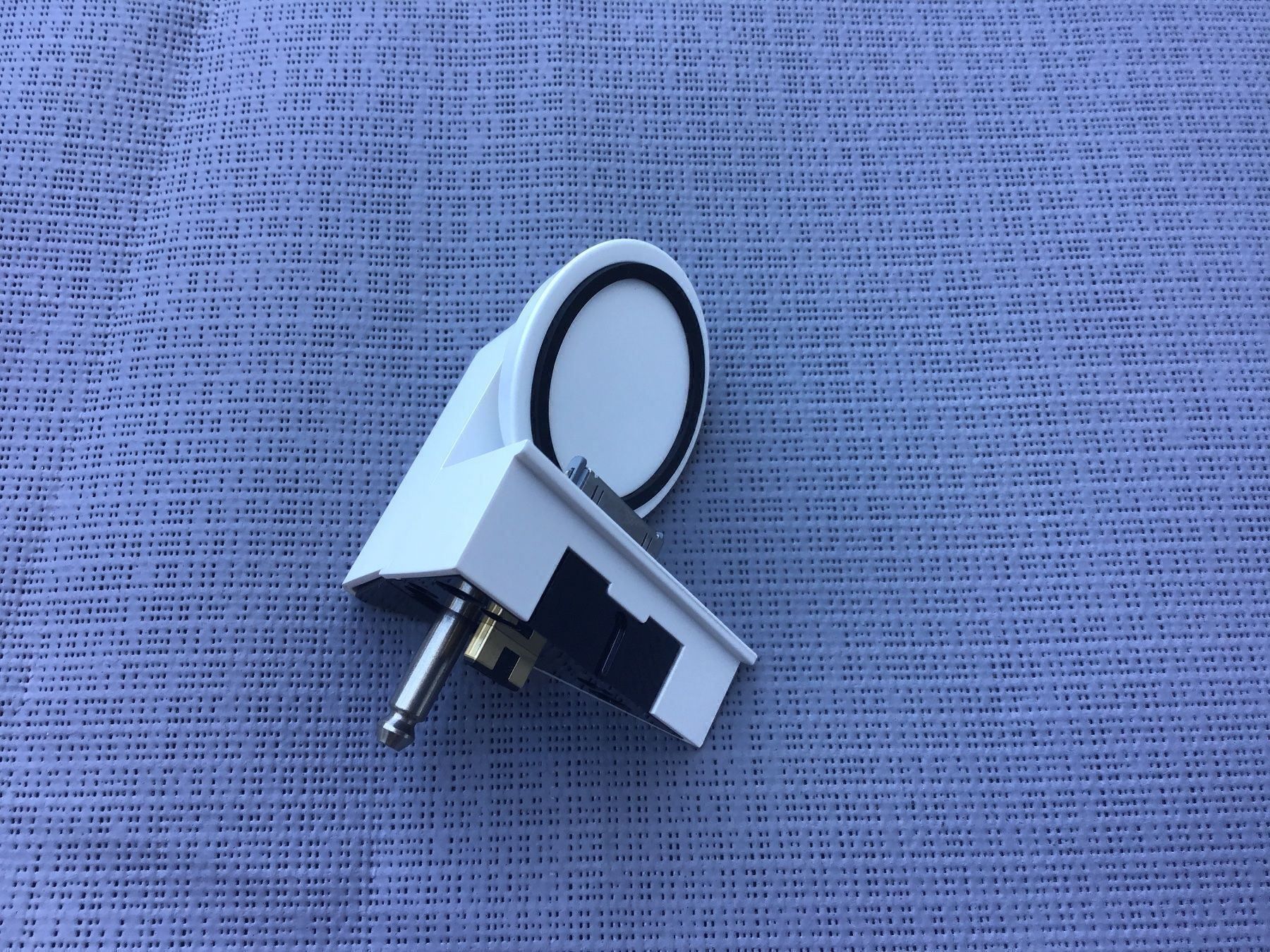 Dockingstation: BeoPlay A8 iPhone Dock – Neu und originalverpackt aus Boniswil von Ubabo 1