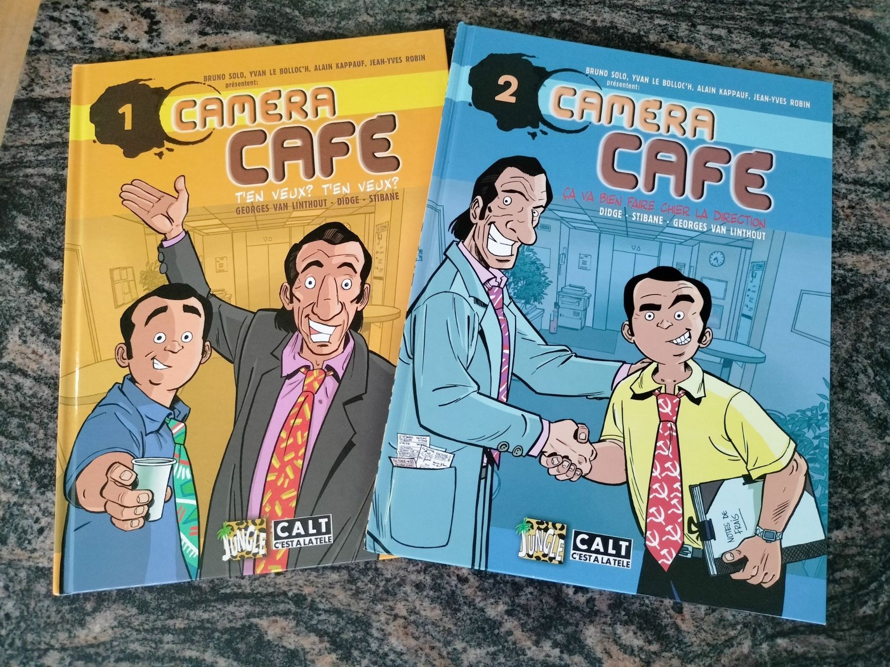 Comics: Caméra Café tome1 + tome 2 Première édition – Gebraucht aus Cortaillod von rozinna