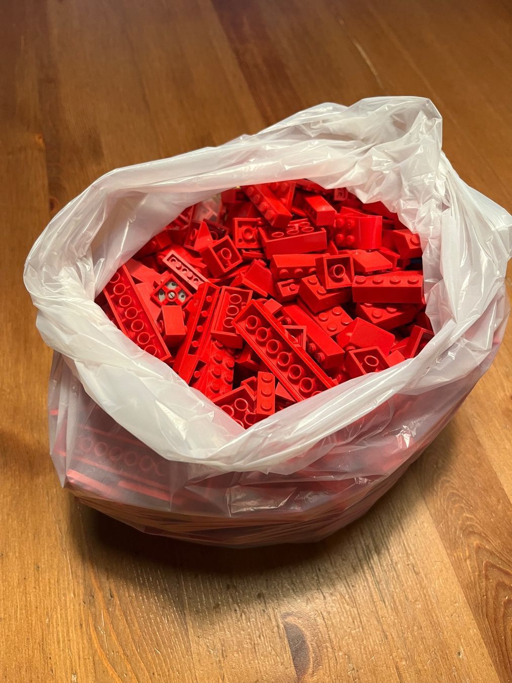 Lego Spielzeuge: Rote LEGO-Steine, 2kg – Gebraucht aus Winterthur von chruedt