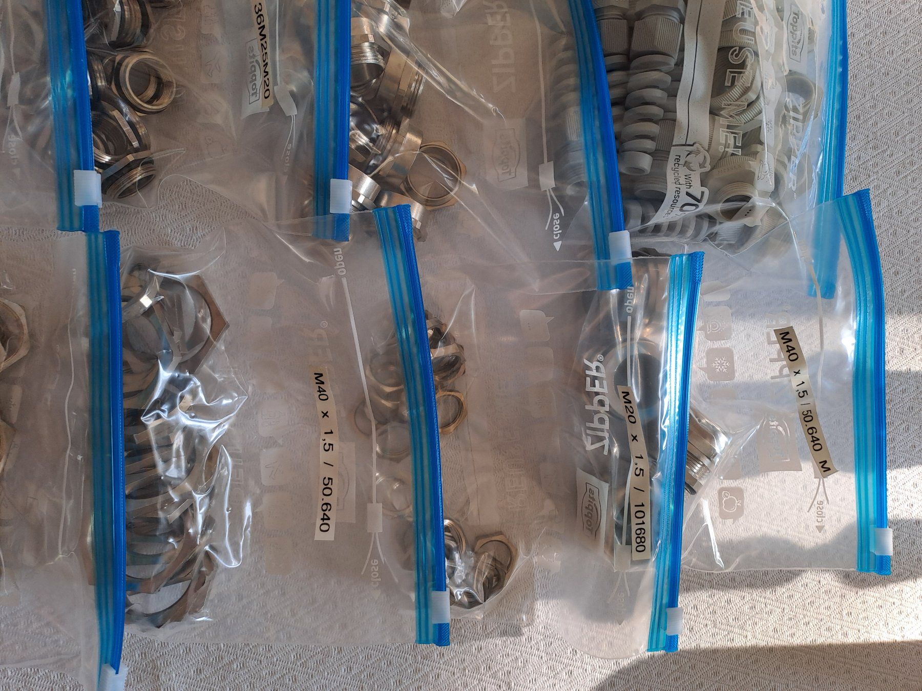 Componenti elettronici: Cable Glands - Surplus Stock – Usato da Rieden AG venduto da Werkstattlaedeli 7