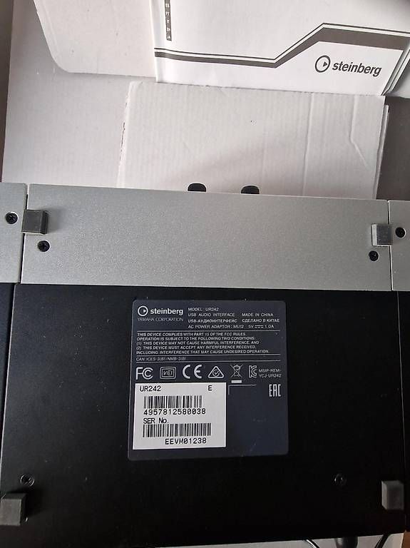 Registratori: USB 2 - Audio Interface Steinberg  UR-242 – Usato da Gerlafingen venduto da Gandalf266 1