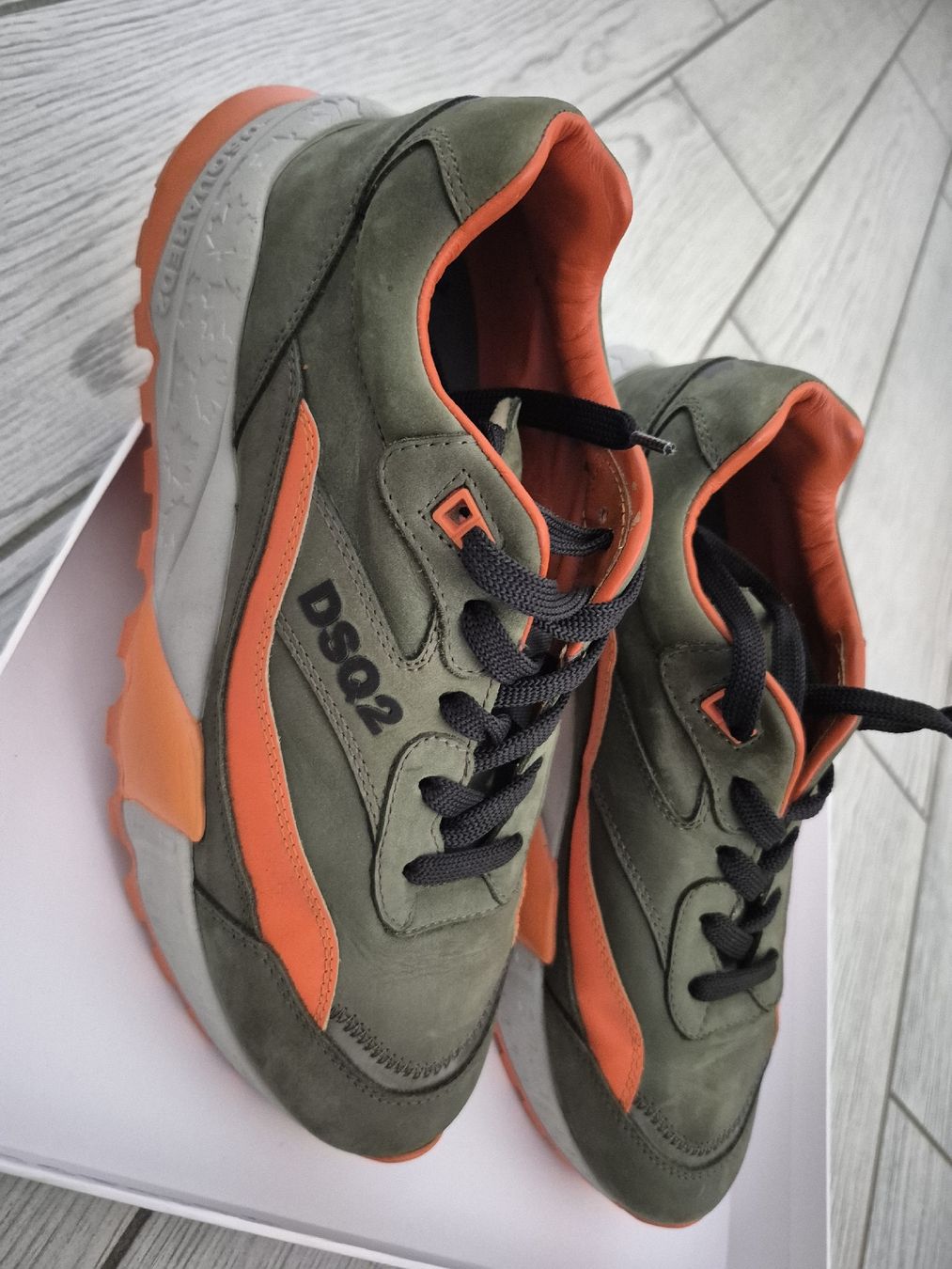 Dsquared2 Scarpe da uomo: Dsquared2 Baskets, Taille 40, très bon état! – Usato da St-Pierre-Clages venduto da _RV 1