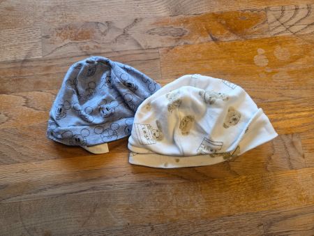 2 Baby Mützen, Frühling/Sommer