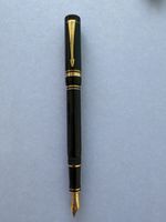 Penna stilografica Parker nera 18 k con finiture dorate