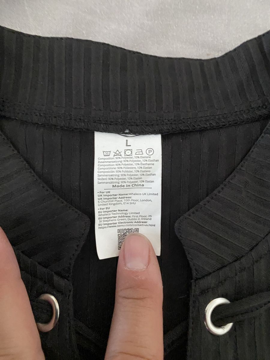 T-shirt: Tank Top – Nuovo (secondo la descrizione) da Ennetbürgen venduto da piatnik01 1