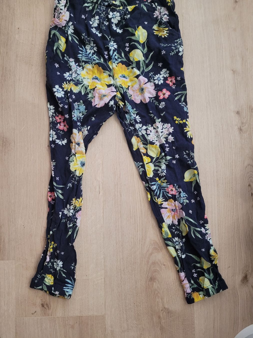 Tute: onesy/Hosenkleid Gr. 128 – Usato da Lupsingen venduto da sta_wgg5 1