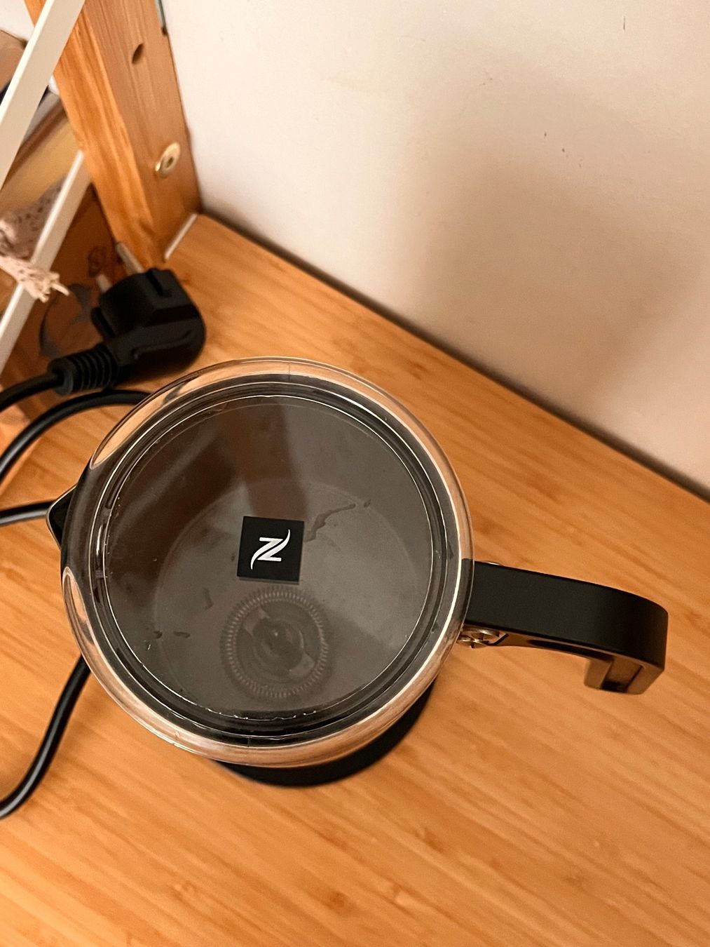 Appareils de cuisine: Nespresso Milchaufschäumer – D'occasion à Allschwil par bea_ln59 2