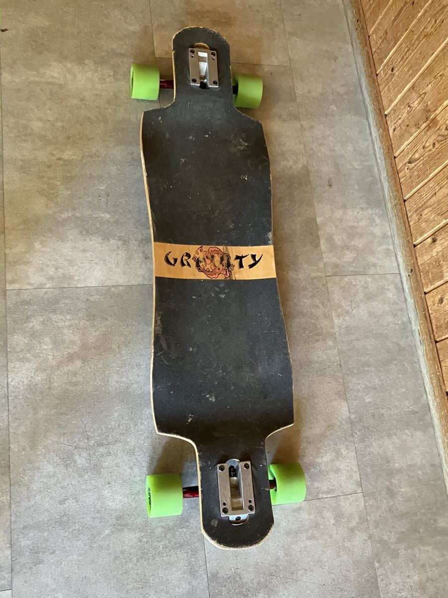 Skateboards: Longboard gravity 38“ double drop – Usato da Oberuzwil venduto da luusmeitli84 2