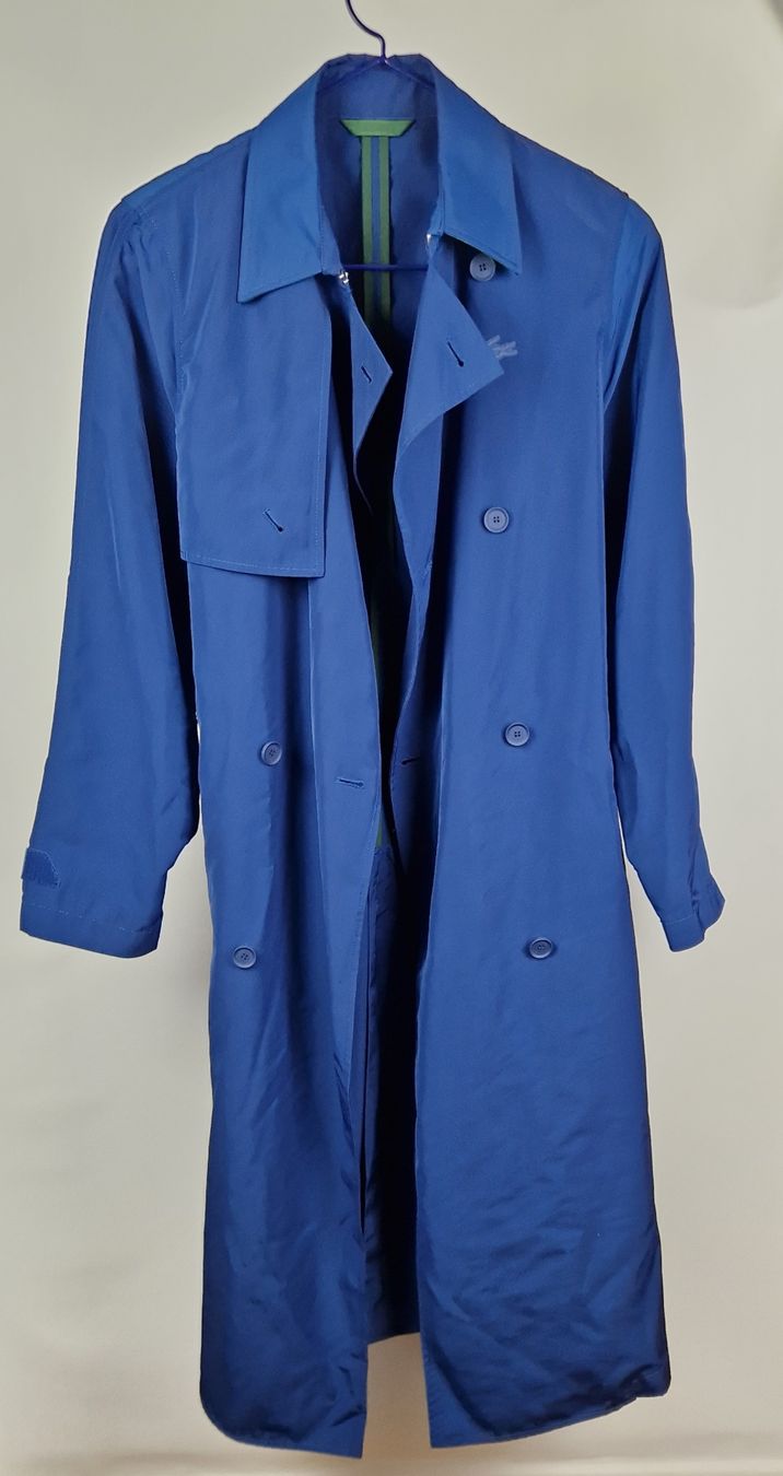 Lacoste Jacken: Lacoste Regenmantel blau – Neu (gemäss Beschreibung) aus Zürich von matisselover 1