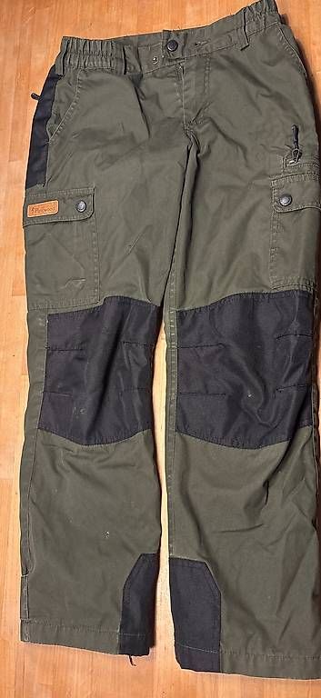 Pantaloni: Kinder Überhosen Pinewood – Usato da Weier im Emmental venduto da maskulin82