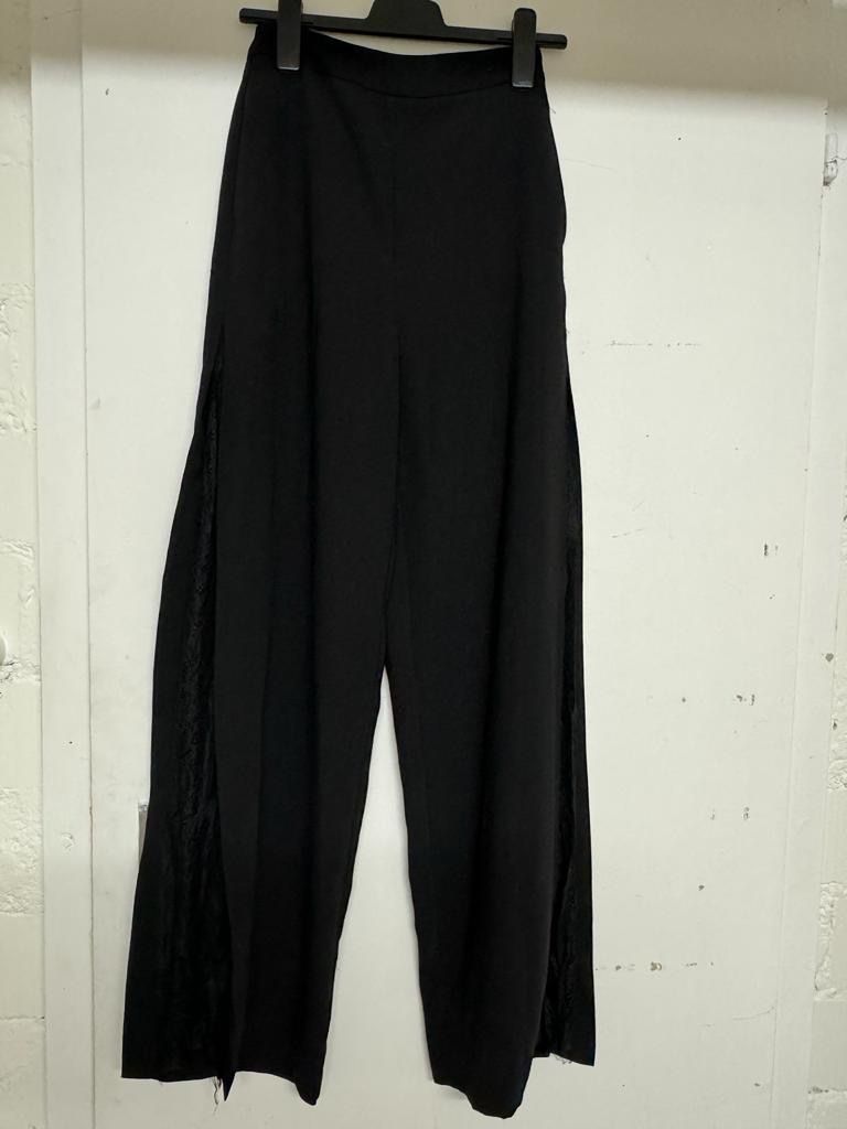Zara Pantaloni: Zara pants – Nuovo e nell'imballaggio originale da Opfikon venduto da ari_7yn2 1