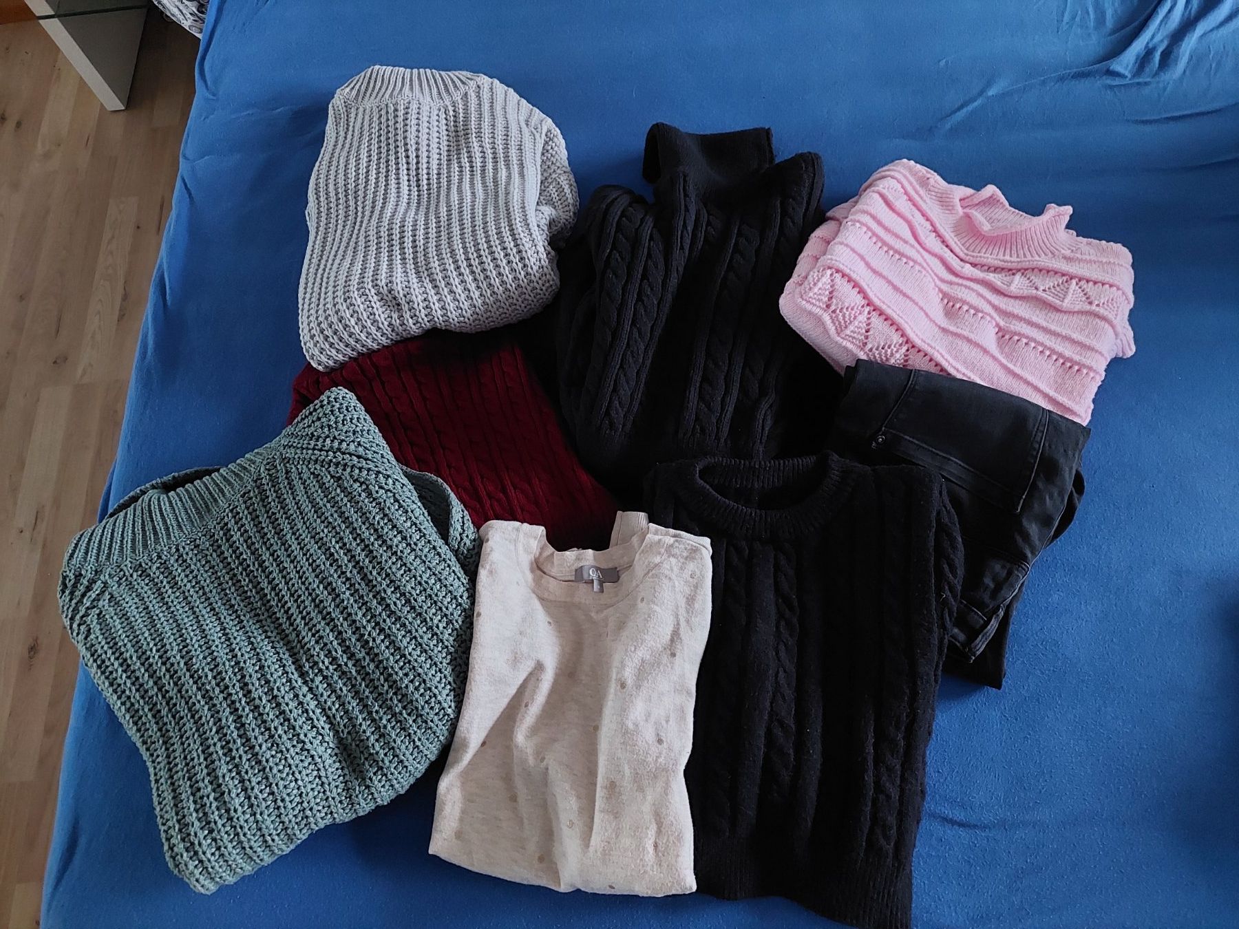 Lots de vêtements: 8 TEILIGES KLEIDERPAKET GR. S – D'occasion à Münchenstein par Strupfi