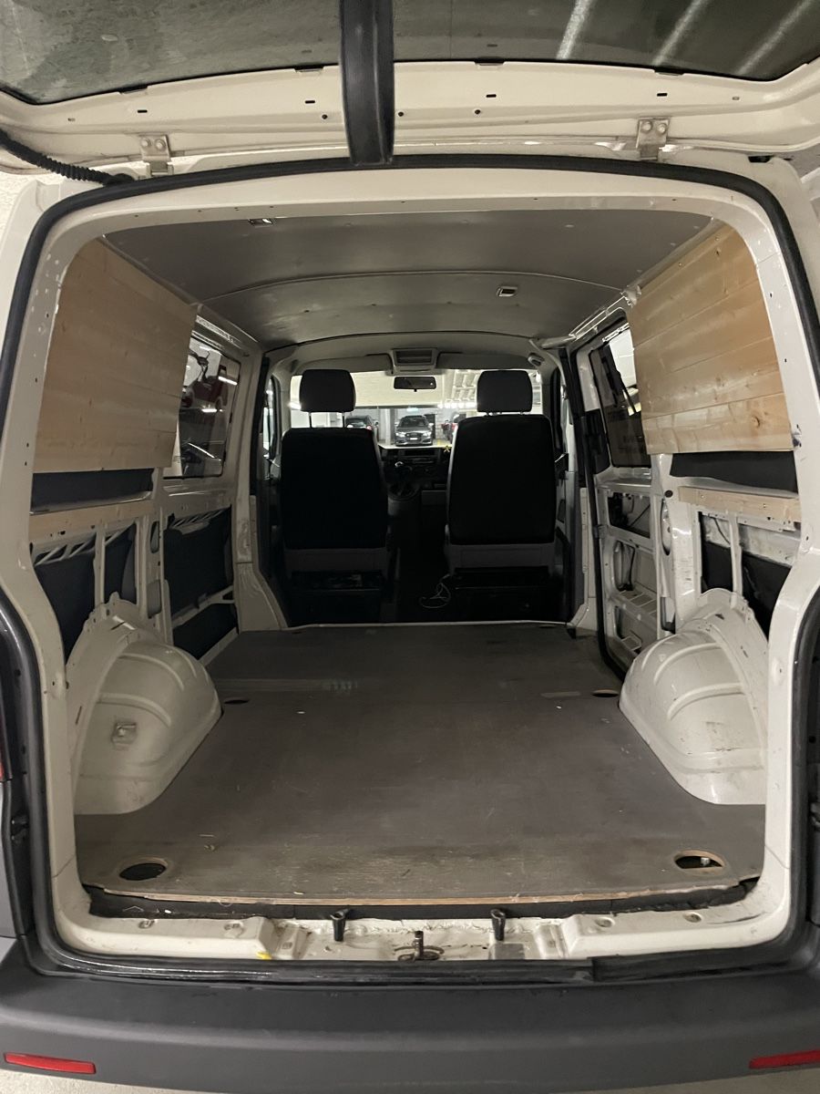 VW Veicoli commerciali: VW T5 4x4 Diesel mit MFK – Difettoso da Holderbank AG venduto da ProExport 6