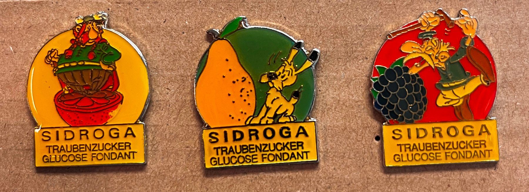 Placchette & Badge: Pin, SIDROGA, Asterix und .... – Usato da Obernau venduto da Wgnom