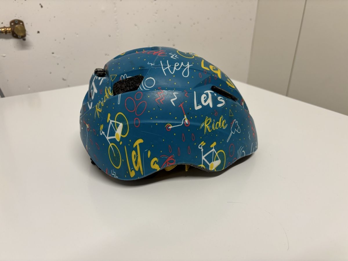 Uvex Helme: Let‘s Ride Kindervelohelm, Uvex – Gebraucht aus Lantsch/Lenz von ArmonS