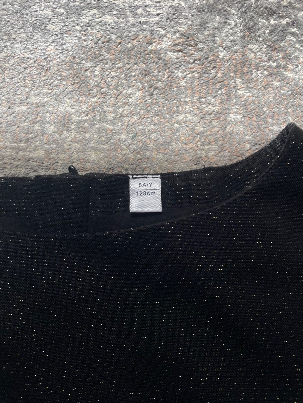 Kleider & Röcke: Mädchen schwarzes Kleid, 8 j.a, 128 cm – Gebraucht aus Zuchwil von mrjingles80 2