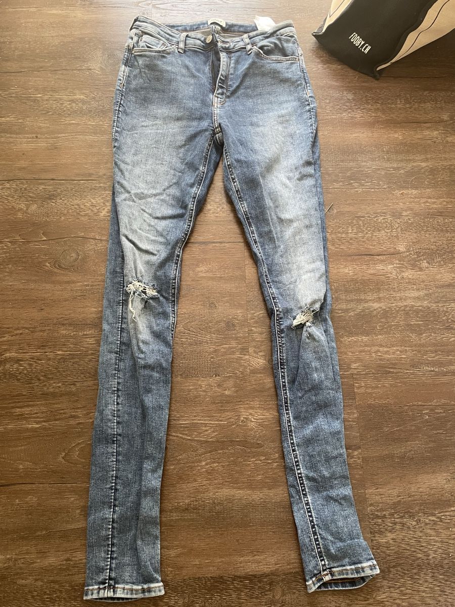 Only Jeans: Damen Jeans ONLY Gr.S/M  – D'occasion à Ennetaach par Ustraessle