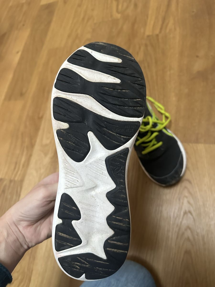 Asics Herrenschuhe: Turnschuhe Turnhalle 36.5 – Gebraucht aus Hochdorf von lefaho 2