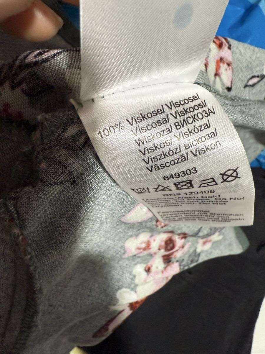 Robes: Kleid Rainbow  – D'occasion à visp par Kmemo1 3