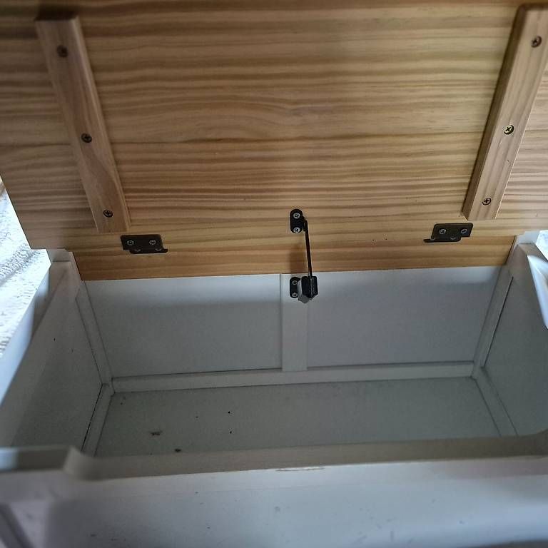 Panchine: Kleine sitzbank – Usato da Alpnach Dorf venduto da dlu_xh8z 1