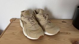 Nike Huarache beige