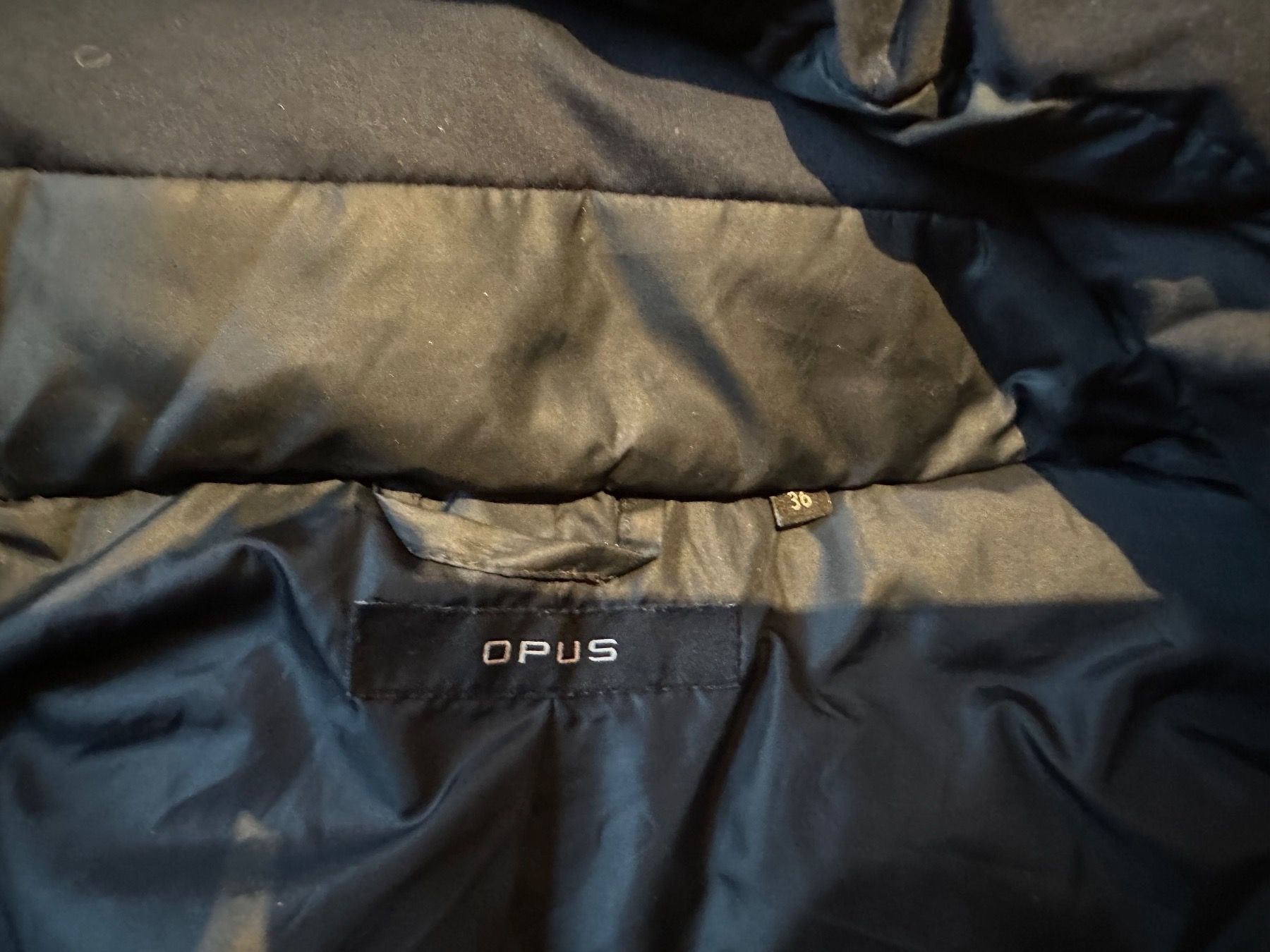 Opus Vestes: Daunen Jacke Grösse 36 – D'occasion à Herzogenbuchsee par SaRaDe77 2