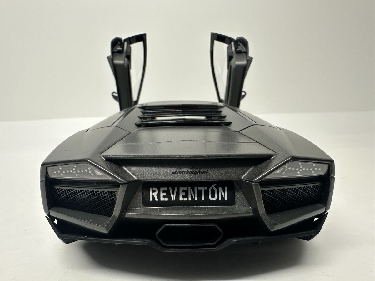 Autoart Modellini d'auto: Lamborghini Reventon 1:18, mattgrau, AUTOART – Usato da Zofingen venduto da rf9_x2xt 4