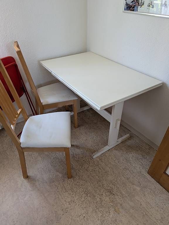 Tavoli: Tisch und zwei Stühle  – Usato da Männedorf venduto da Gian.franchi 2
