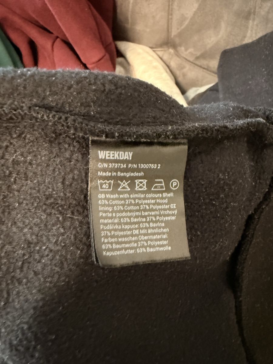 Weekday Maglioni & Felpe: Weekday Sweatjacke Schwarz – Nuovo (secondo la descrizione) da Näfels venduto da sellmemoric 2