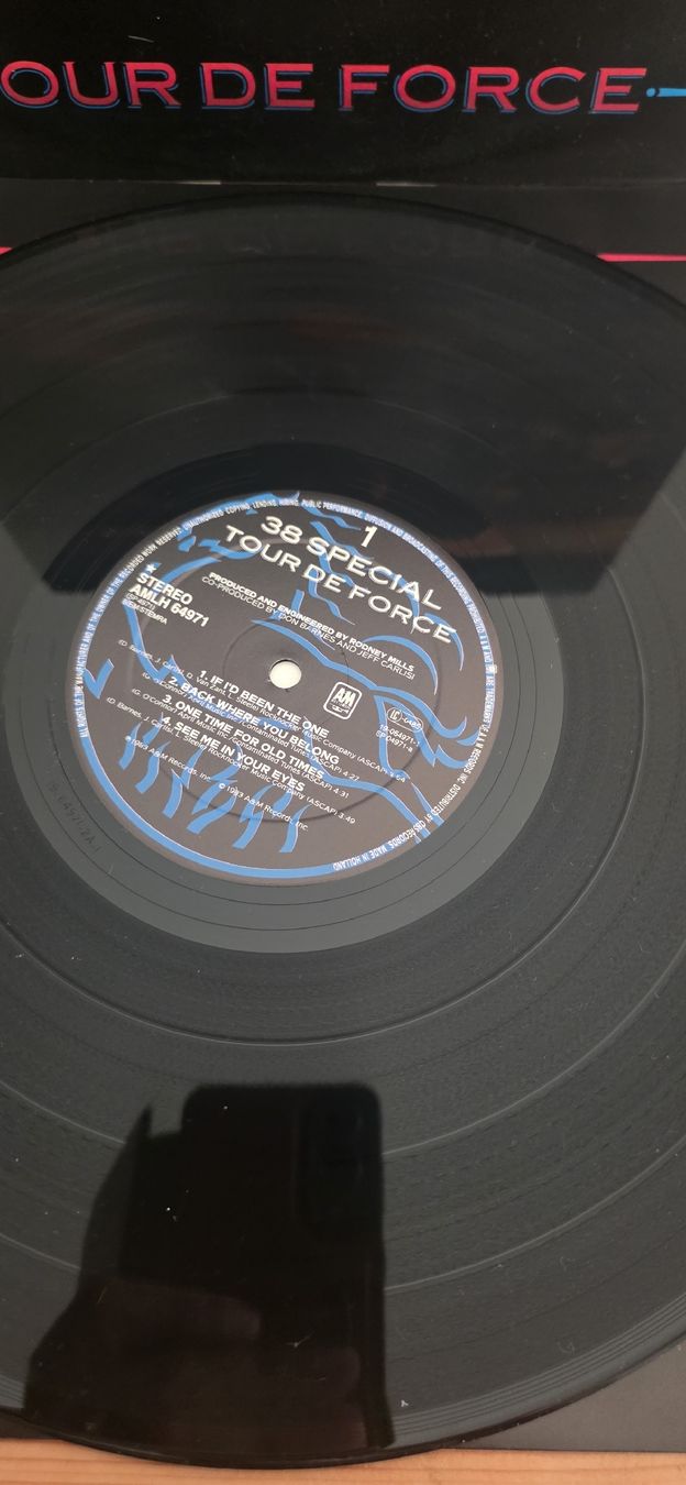 Schallplatten: 38 Special Tour De Force vinyle Vg,Vg – Gebraucht aus Yvonand von RF-VINYL 1