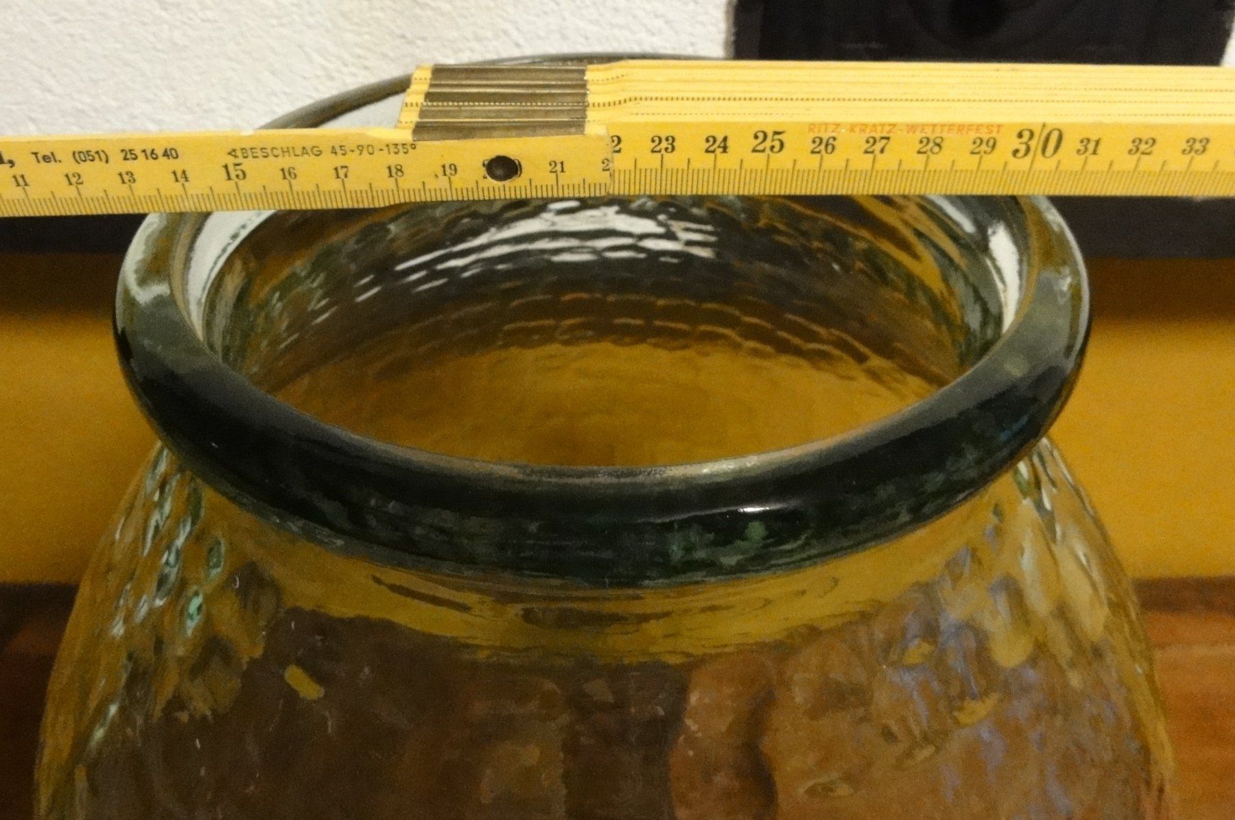 Gläser: Strukturiertes, reliefartiges dickwandi – Gebraucht aus Wohlen AG von Kande2007 2