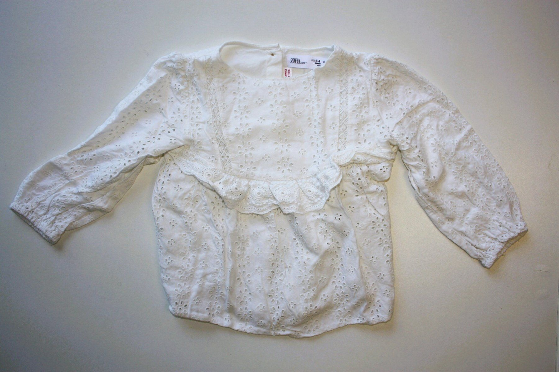Zara Camicette, T-shirt & Top: Kinder Bluse von Zara, Gr. 104 – Usato da Deitingen venduto da Johnny_Malibu 2
