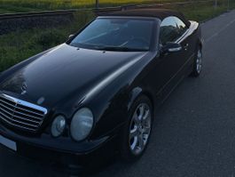 Mercedes Benz CLK 320 Cabriolet Avantgarde Schwarz