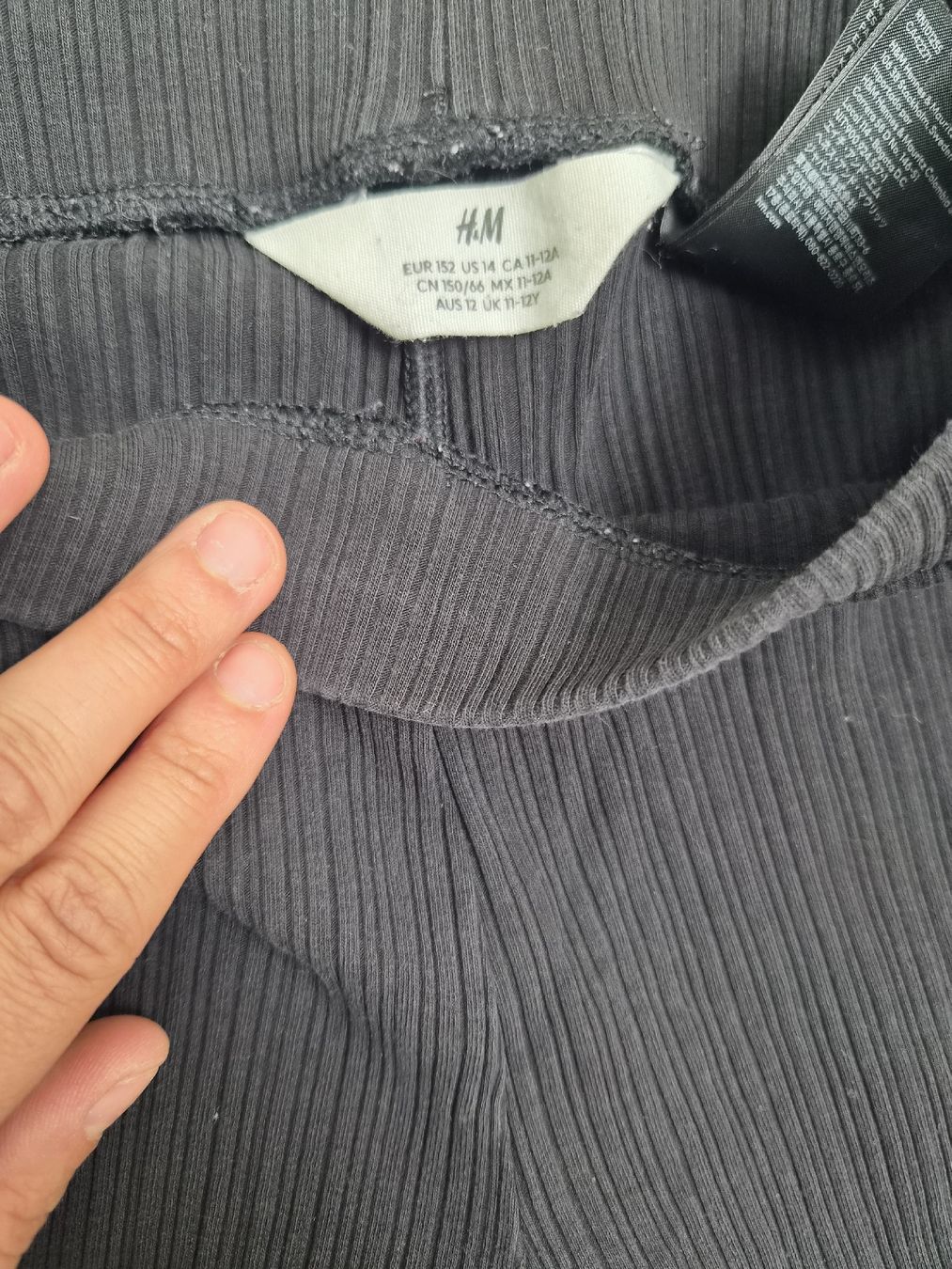 Lotti & Set di vestiti: Kleiderset 146/152 – Usato da Münsingen venduto da lishalina 1