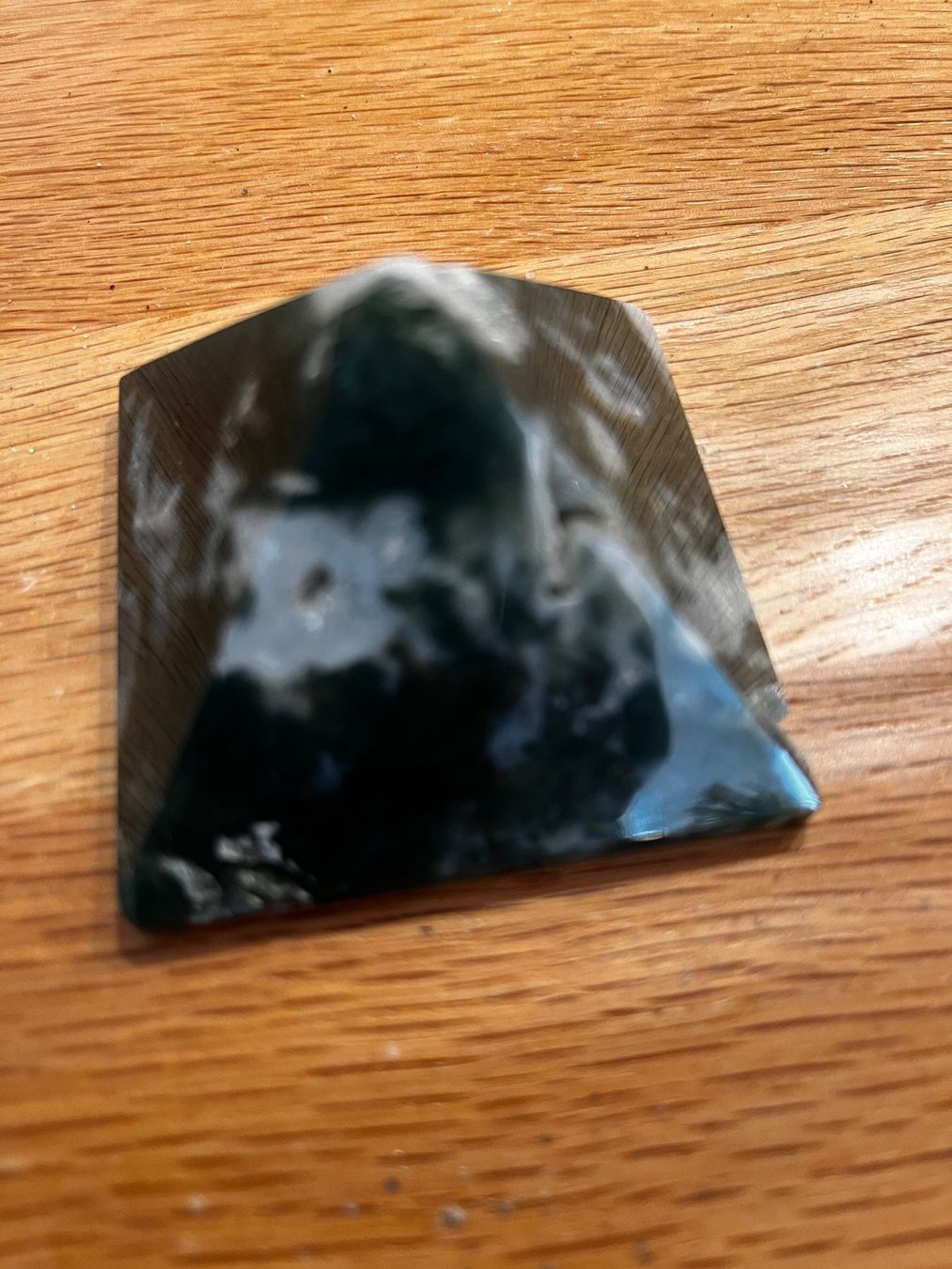 Pietre preziose: Edelstein Pyramide Moosachat grün – Usato da Siebnen venduto da bts_j9hx 2