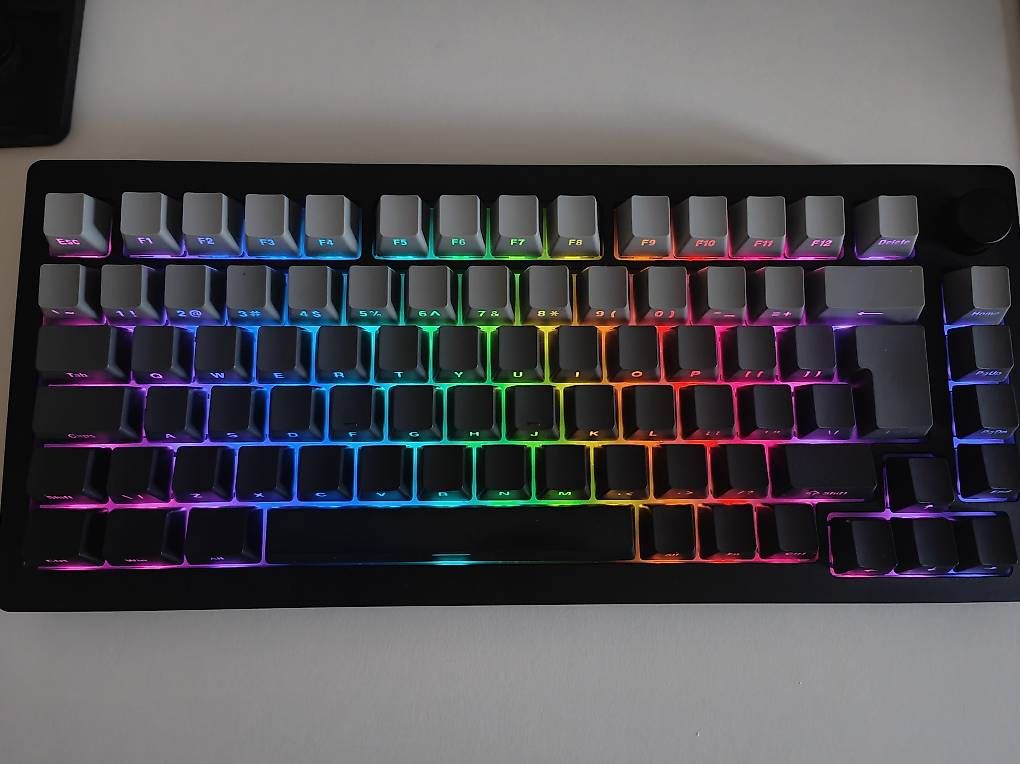 Tastiere: Keycaps ISO-US 87 keys gray fade – Usato da Zürich venduto da Carlostar001 2