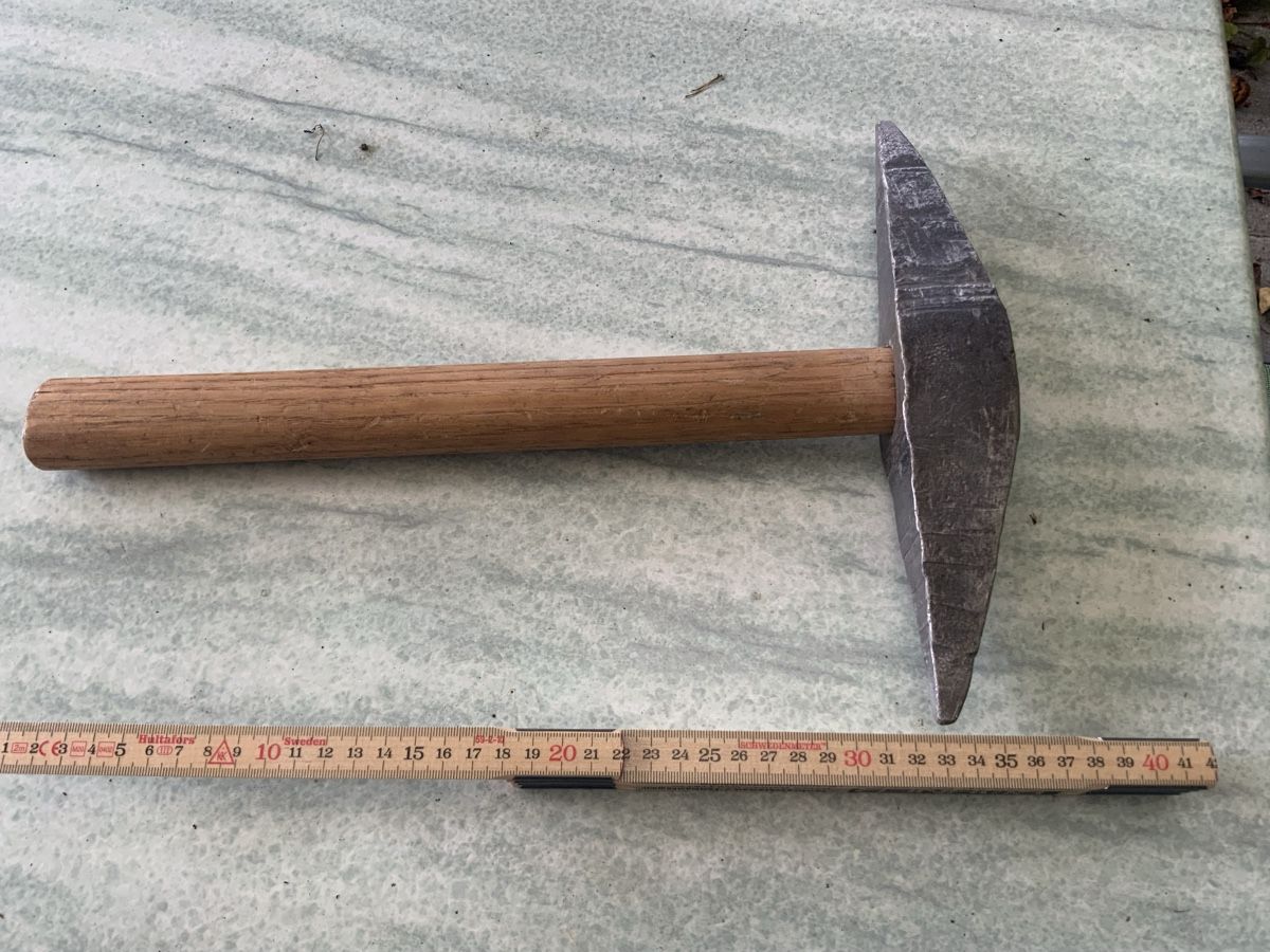 Tutti gli attrezzi: Antiker grosser Steinhammer ca 1.8 kg – Usato da Willisau venduto da Marcello63 2