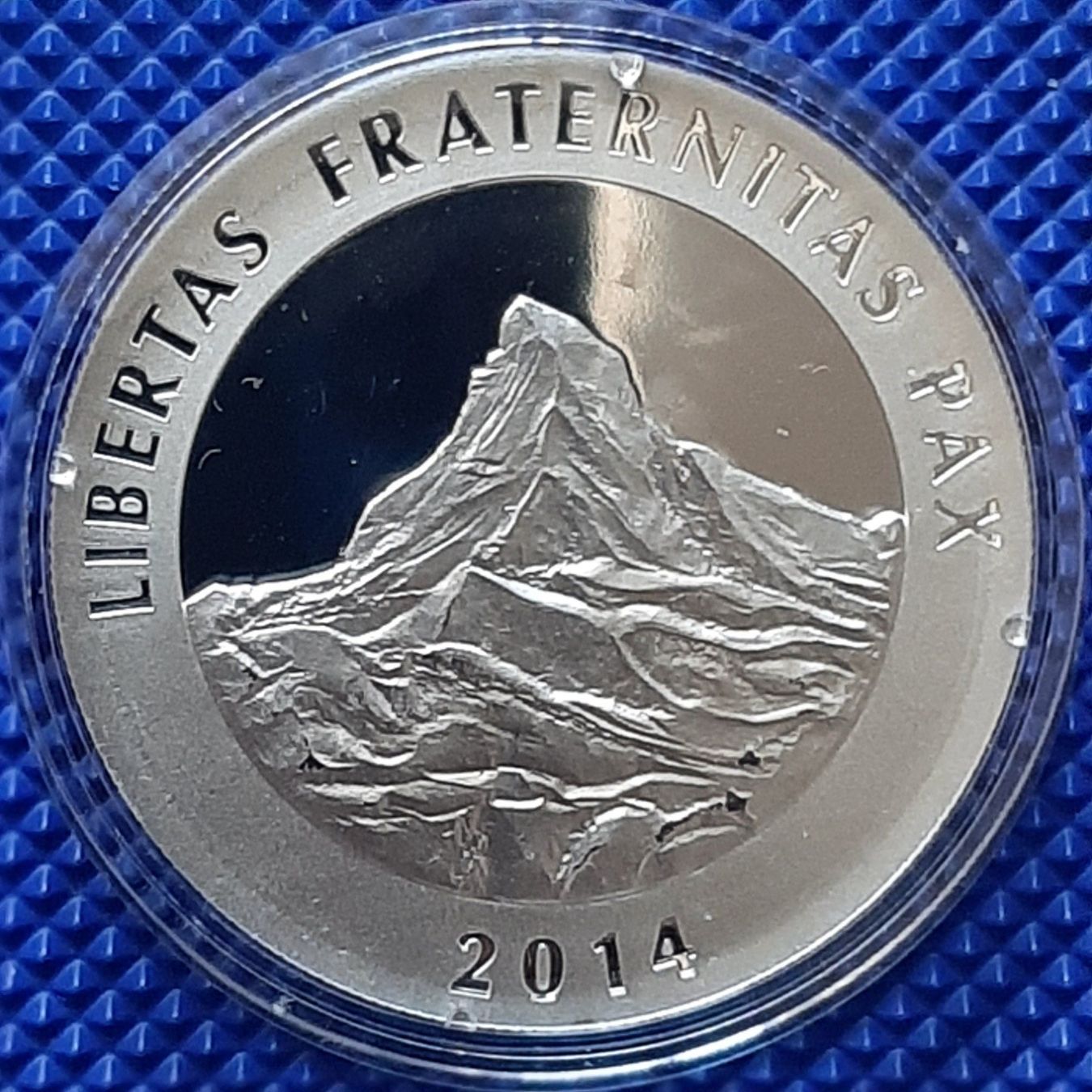 Tutti le monete: Helvetia Matterhorn 1oz Silver 2014 – Nuovo e nell'imballaggio originale da Carouge GE venduto da cecob0909
